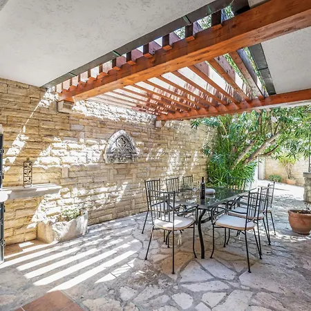 Vila Boutique Anna Varos