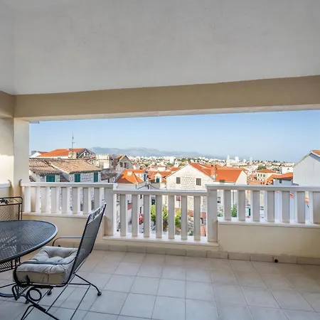 Boutique Anna Varos Вилла Сплит