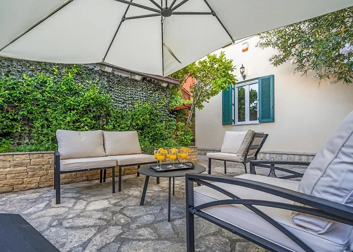 Boutique Anna Varos Villa Split