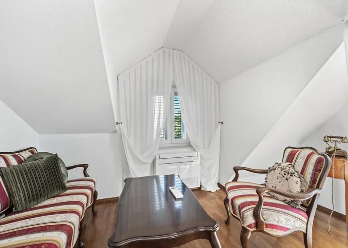 Boutique Anna Varos Willa Split