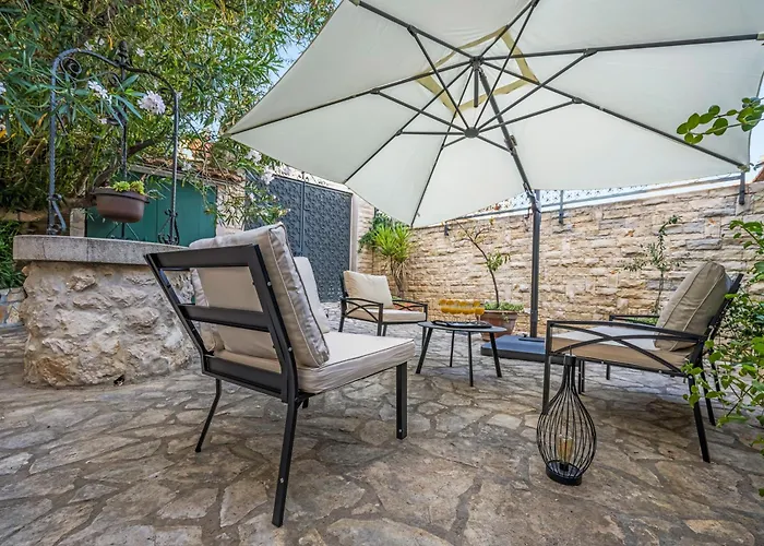 Boutique Anna Varos * Split