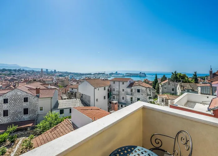 Villa Boutique Anna Varos *