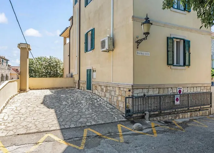 Villa Boutique Anna Varos Split