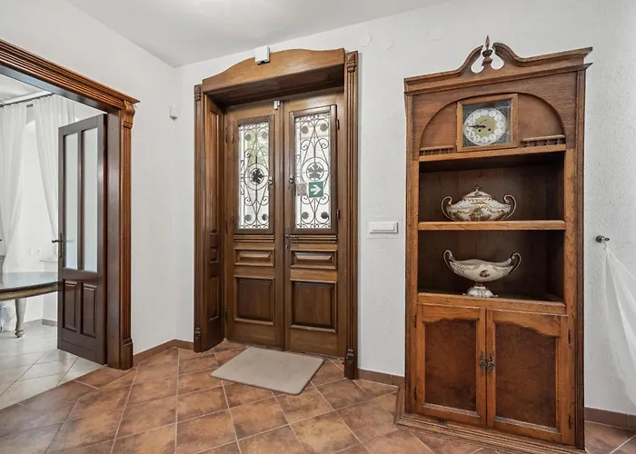 Boutique Anna Varos Split